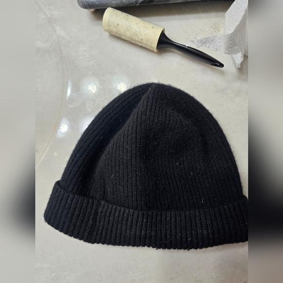 Ralph Lauren Wool Beanie - Picture 2 of 3